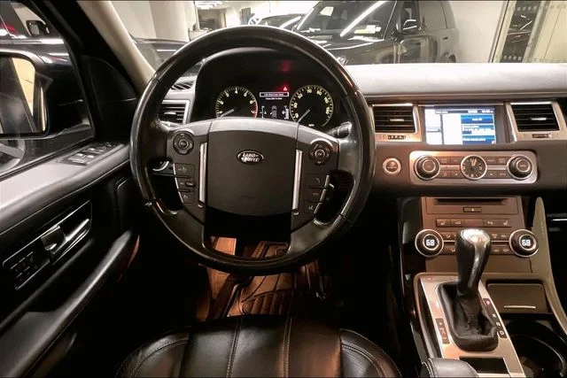 Used 2012 Black Land Rover HSE image 4