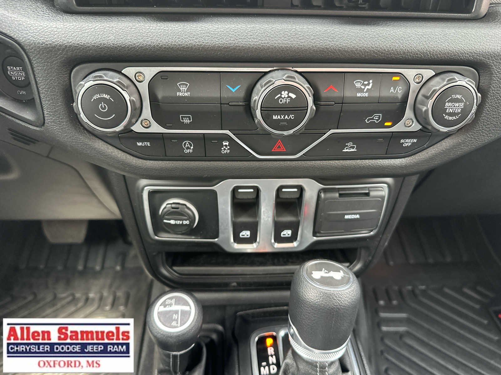 Certified Used 2025 Bright White Clearcoat Jeep Sport image 27
