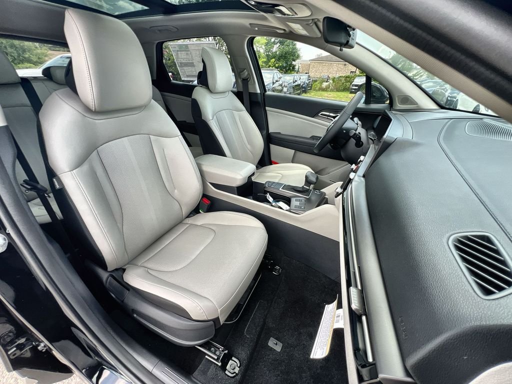 New 2026 Black Kia EX image 24