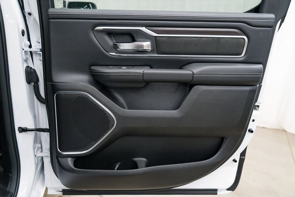 2026 RAM 1500 Laramie - Photo 31
