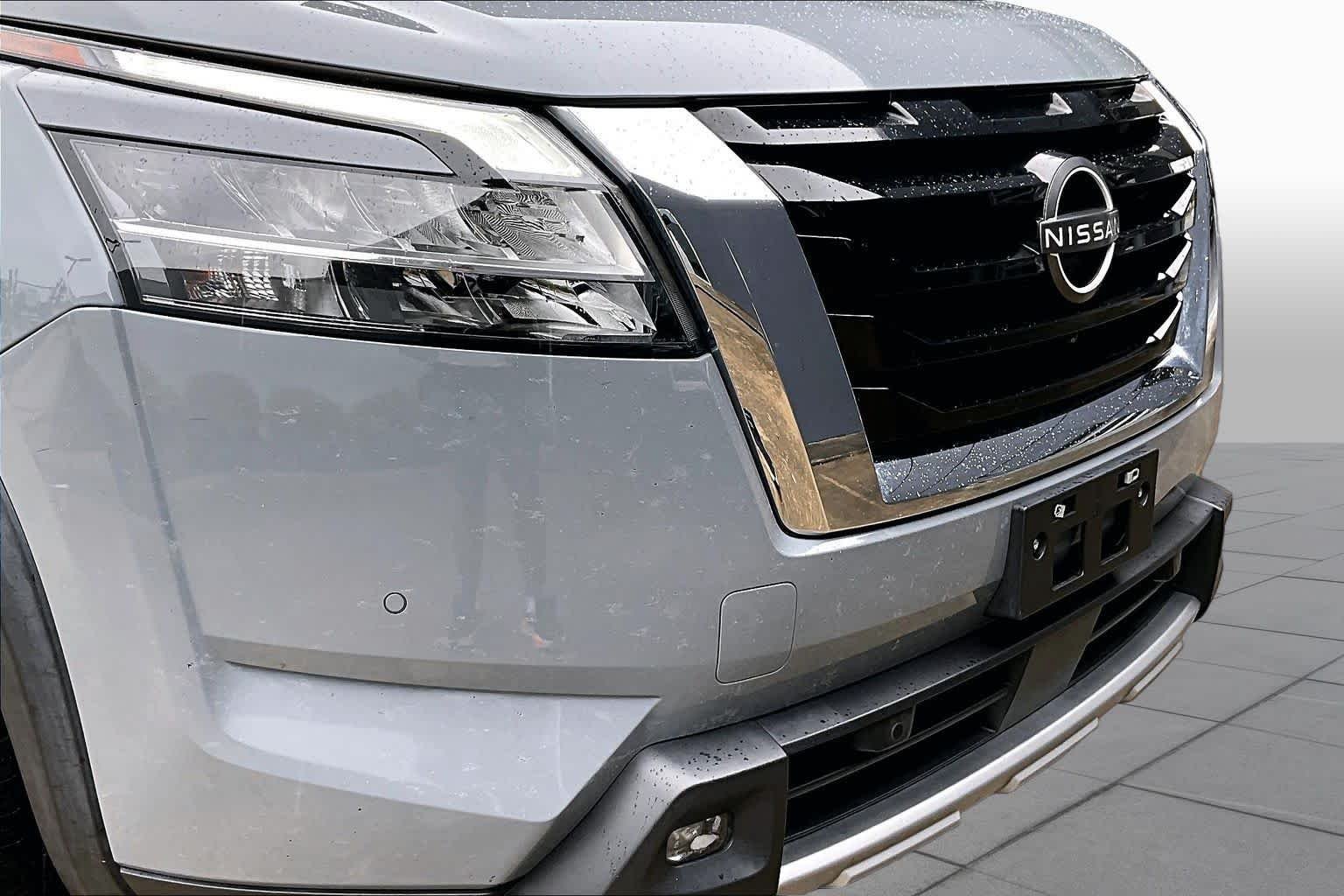 Used 2022 Boulder Gray Pearl Nissan Platinum image 30