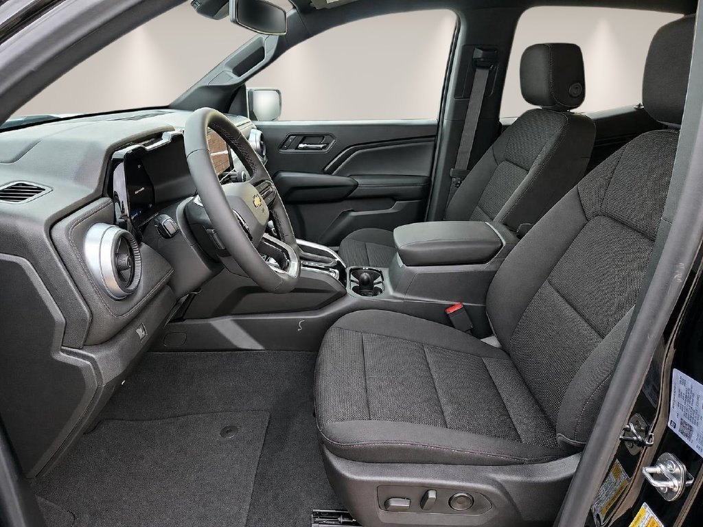 2026 Chevrolet Colorado LT - Photo 13