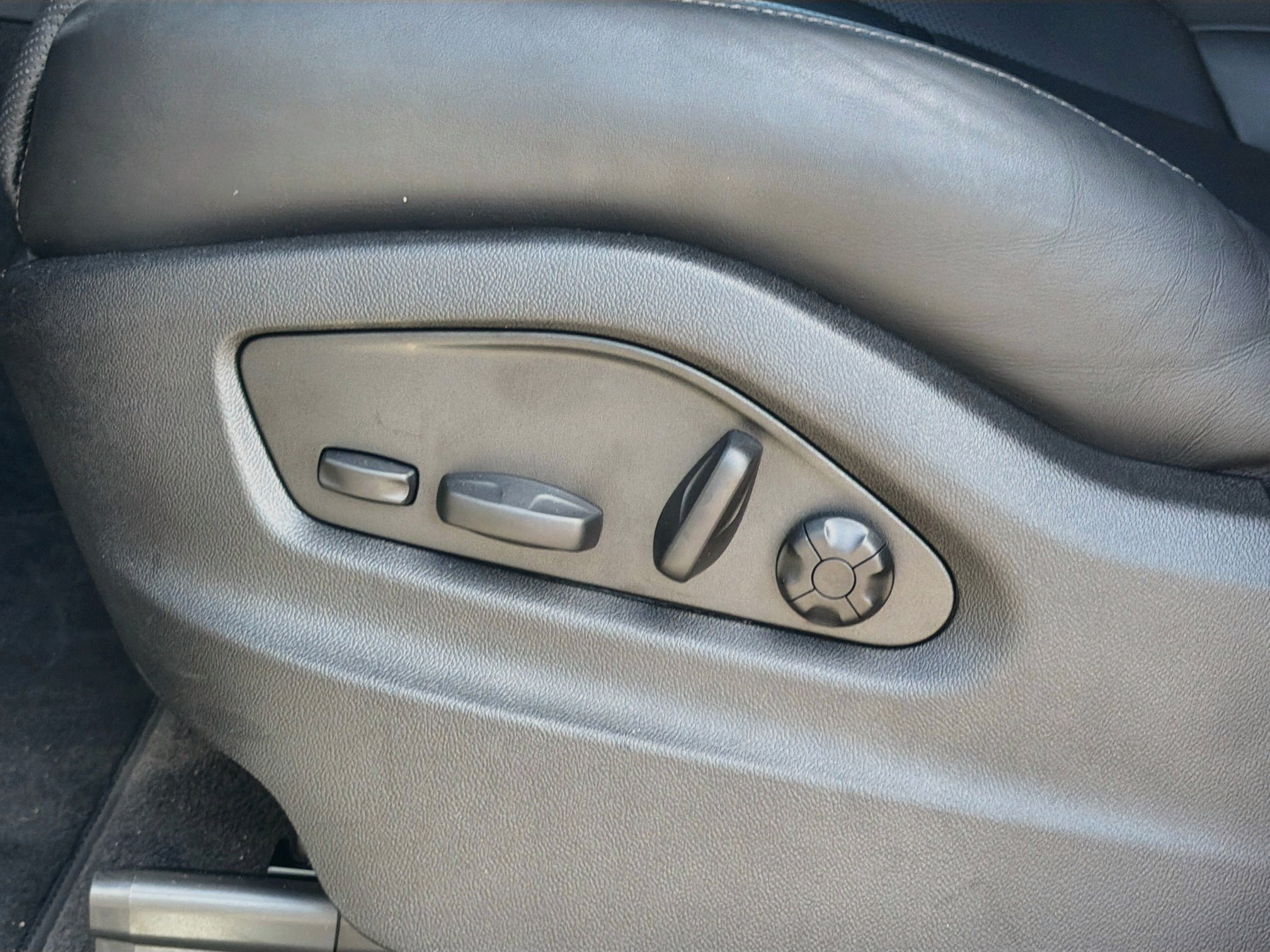 Used 2026 Gray Porsche Base image 25