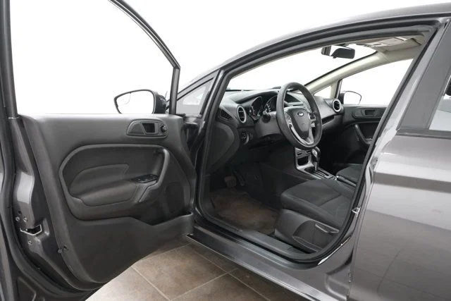 Used 2017 Gray Ford SE image 24