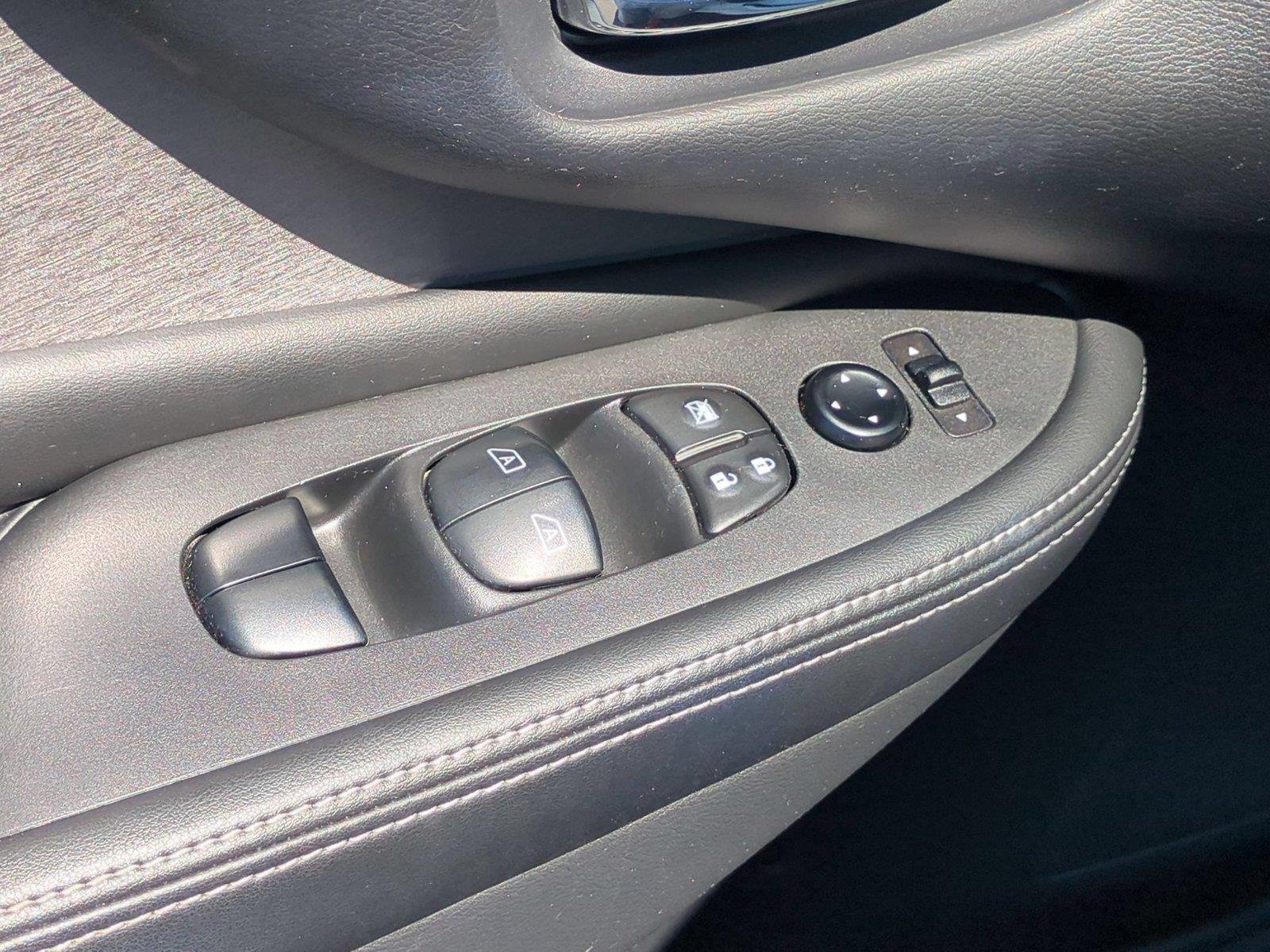 Used 2024 WHITE NISSAN SV image 16