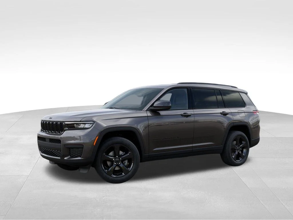 Used 2025 Gray Jeep Altitude X image 2