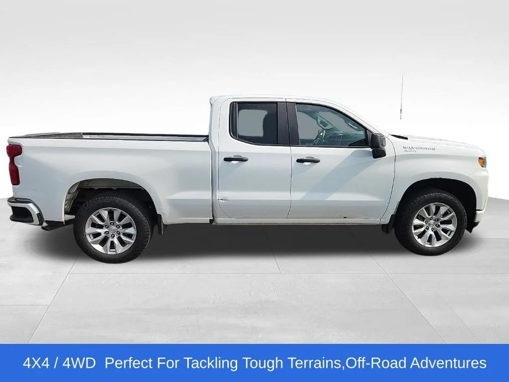 Used 2020 Chevrolet Silverado 1500 Custom with VIN 1GCRYBEH0LZ290198 for sale in Northfield, Minnesota