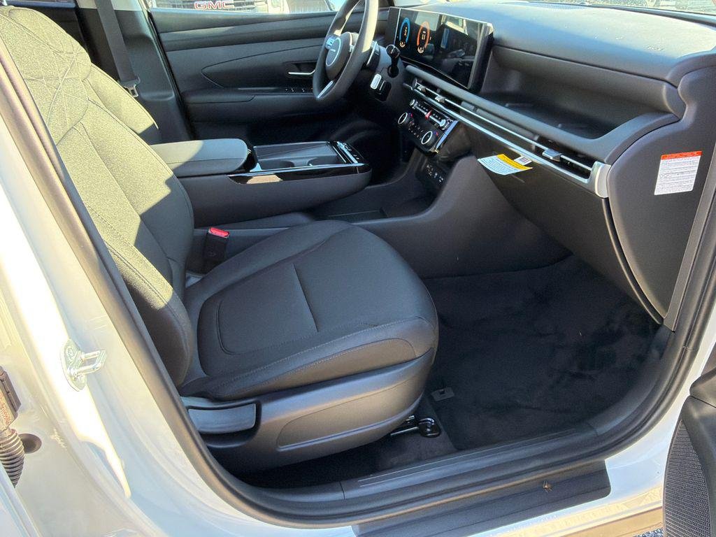 New 2026 White Hyundai SEL AWD image 13