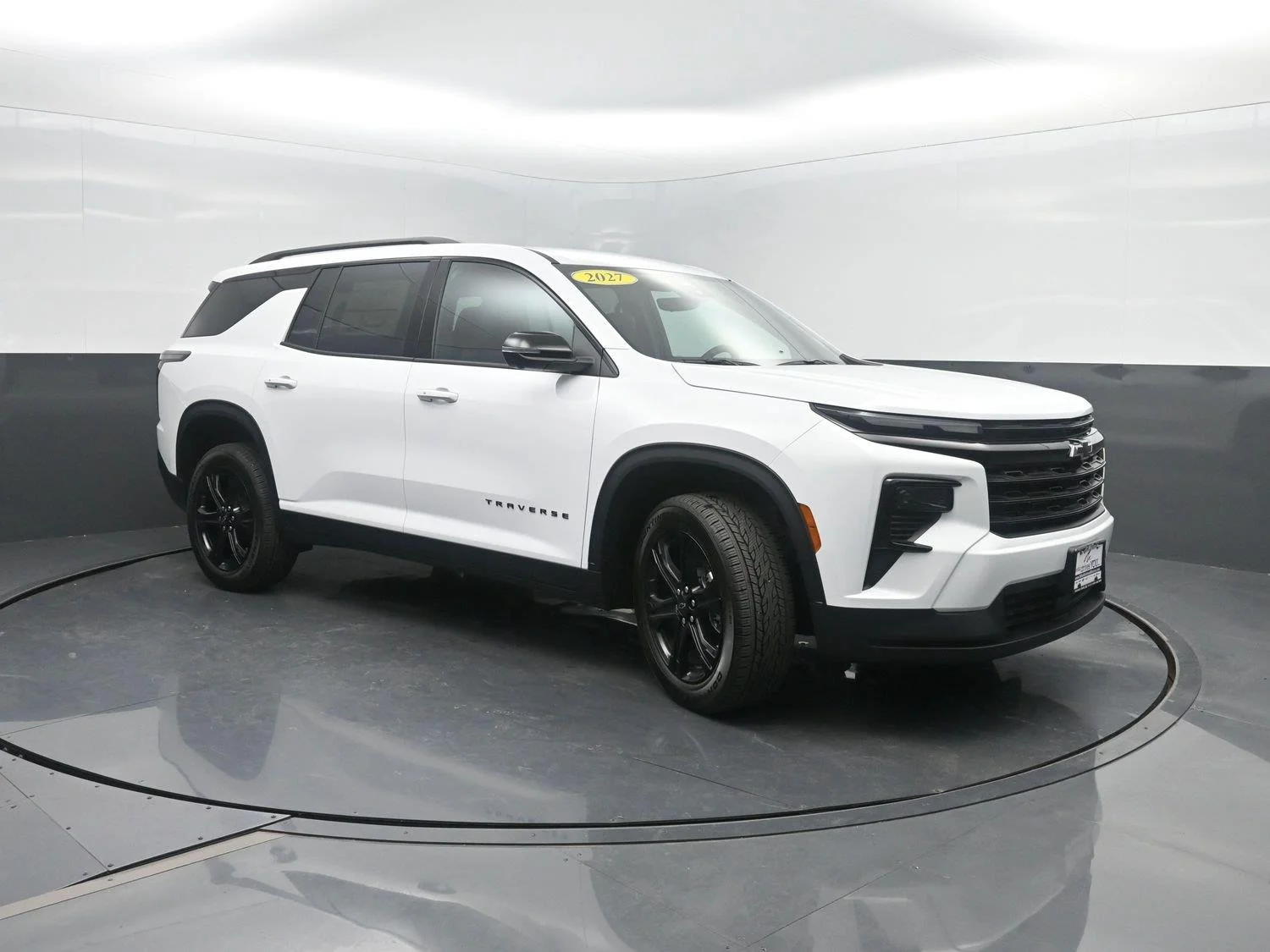 2027 Chevrolet Traverse LT - Photo 4