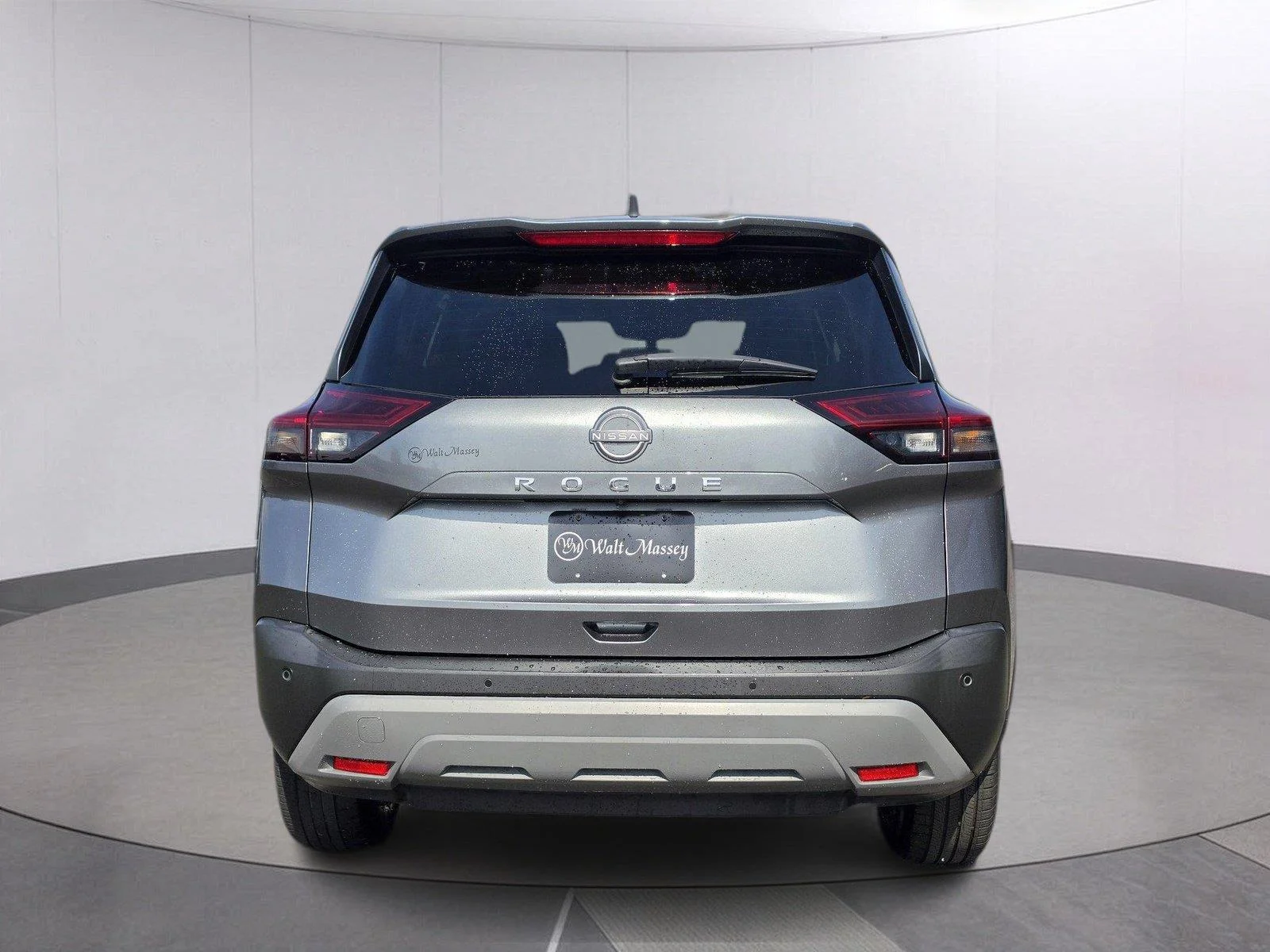 Used 2023 Gun Metallic Nissan S image 4