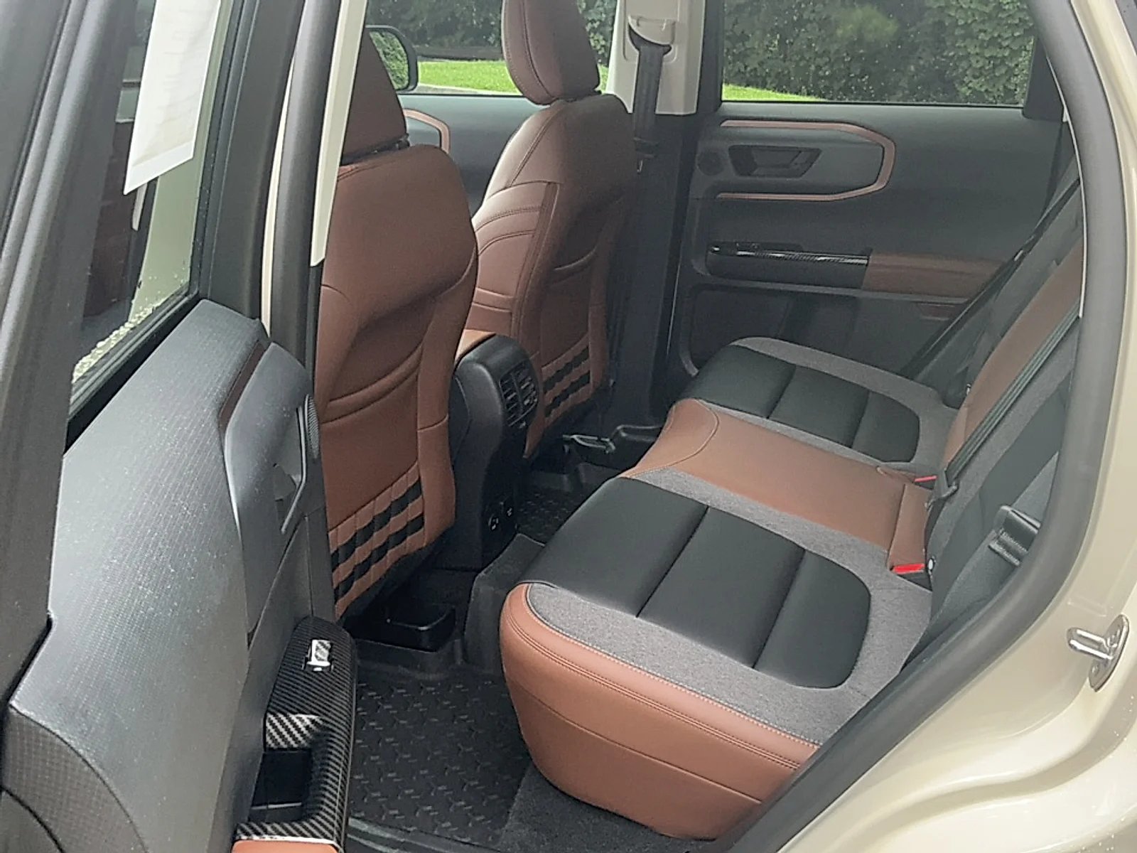 Used 2024 Desert Sand Ford Outer Banks image 15