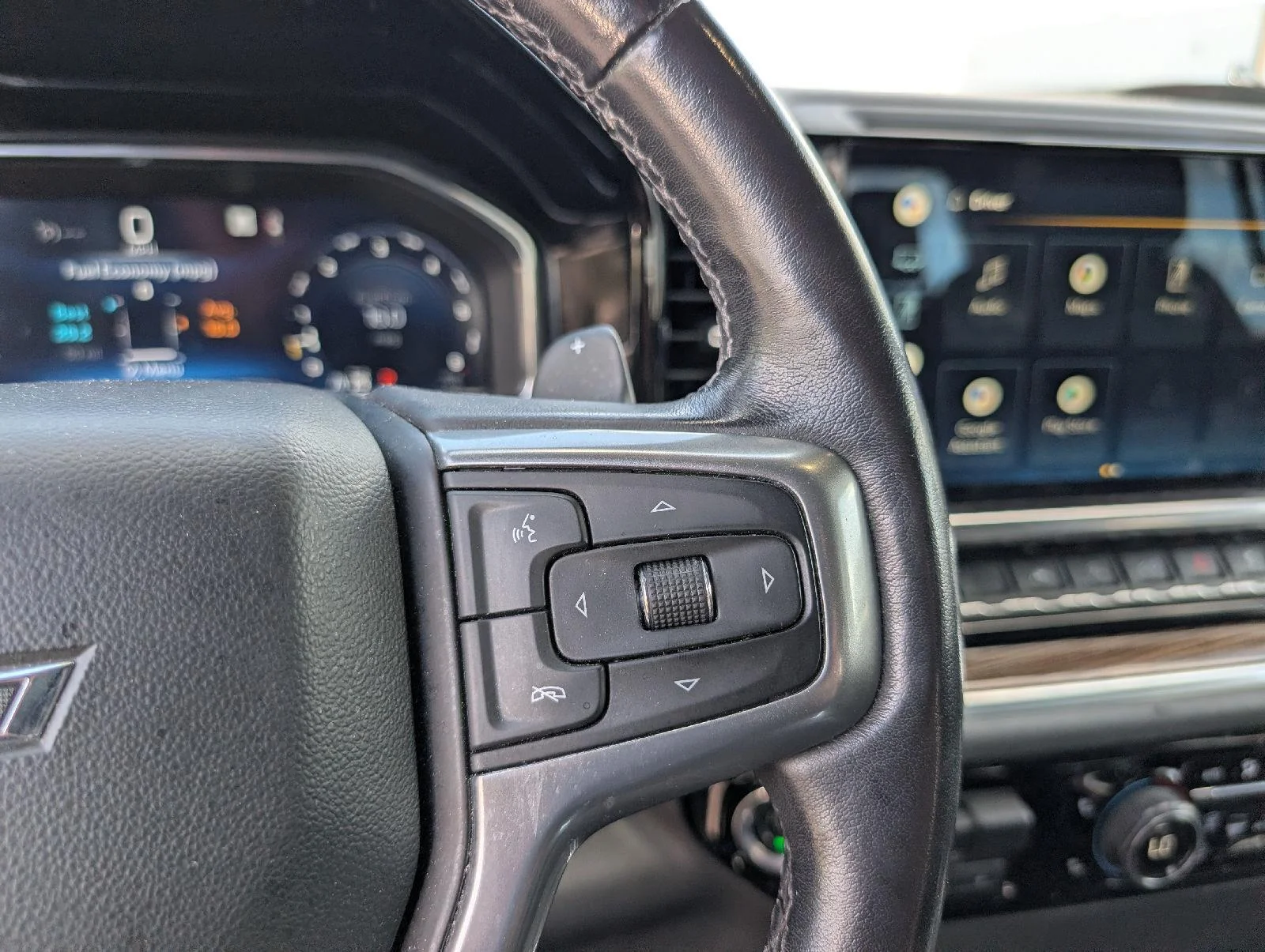 Used 2022 Northsky Blue Metallic Chevrolet LT Trail Boss image 13