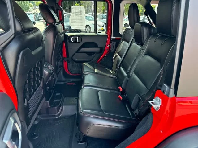 Used 2020 Firecracker Red Clearcoat Jeep Unlimited Rubicon image 13