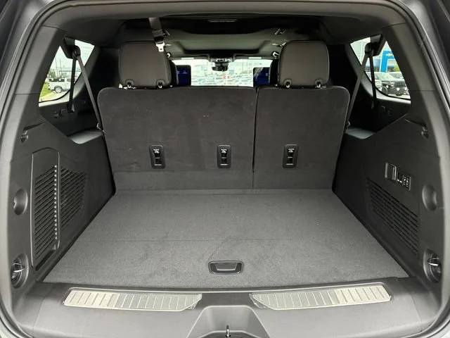 New 2026 Sterling Gray Metallic Chevrolet High Country image 16