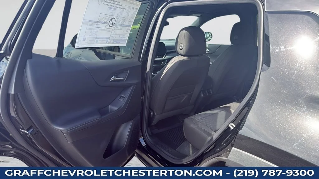 2027 Chevrolet Equinox LT - Photo 35