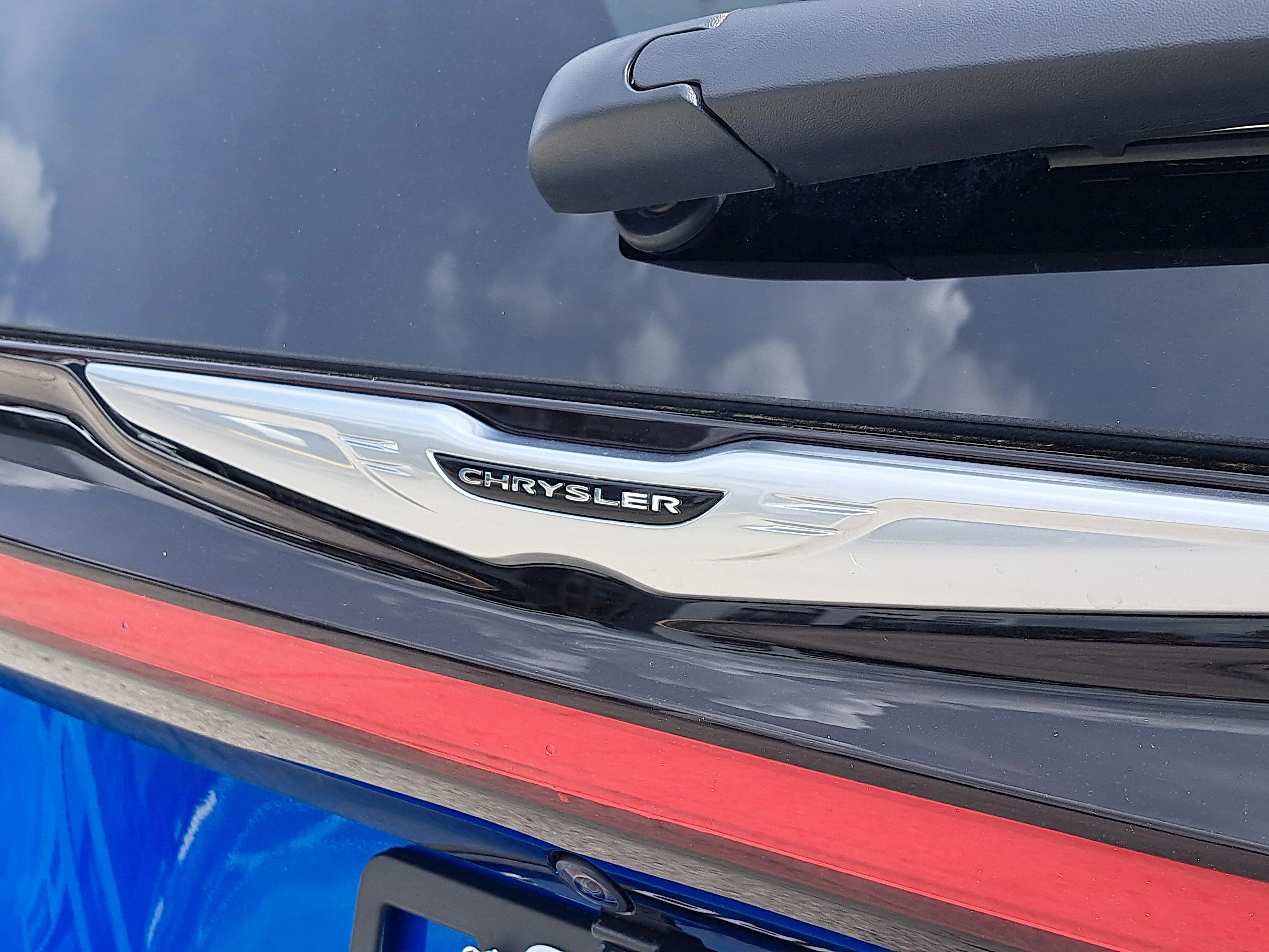 New 2026 Hydro Blue Pearlcoat Chrysler Select image 6