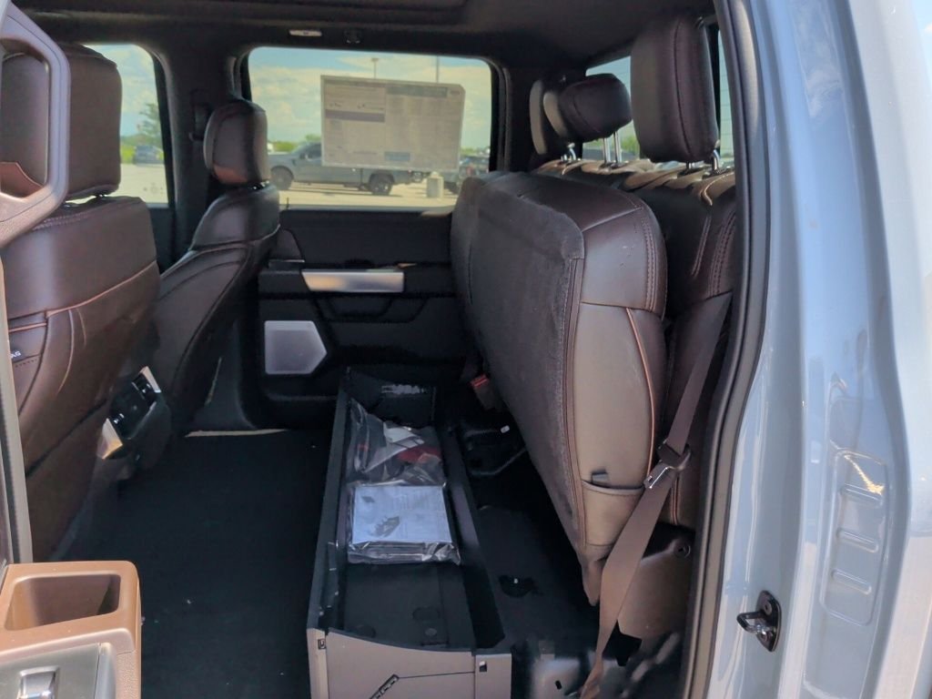 New 2026 Glacier Gray Metallic Tri-Coat Ford F-250® King Ranch® image 41