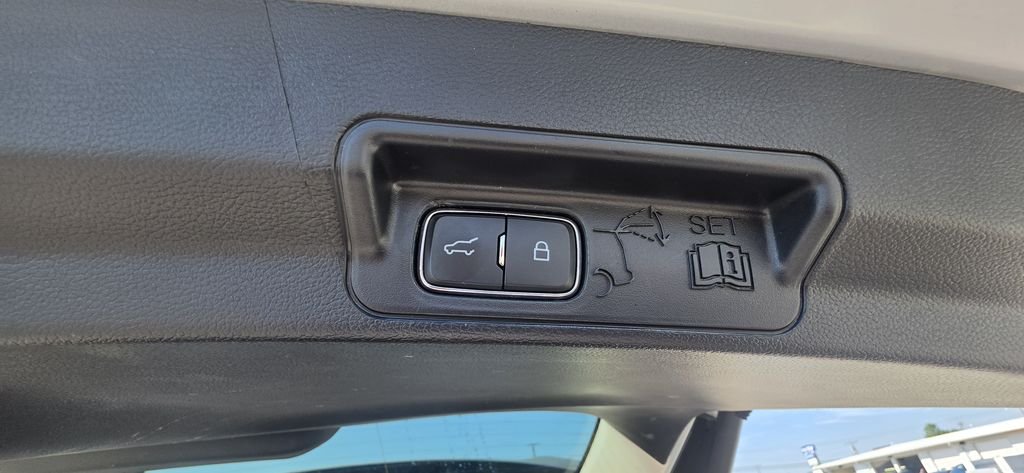 Used 2025 White Metallic Ford Active image 11