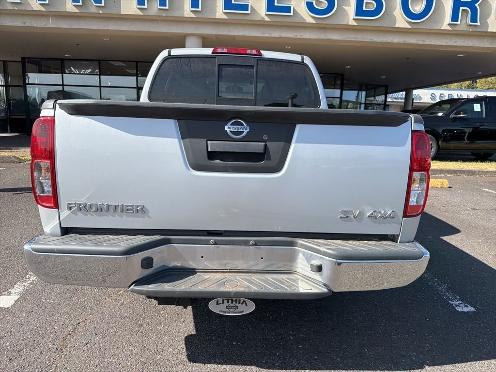 Used 2018 Brilliant Silver Nissan SV image 4