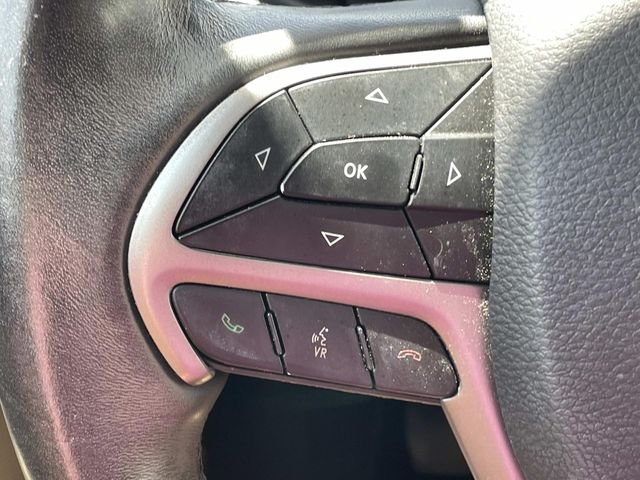 Used 2019 White Jeep Limited image 22
