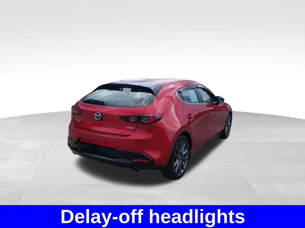 Used 2021 Red Mazda Select image 12