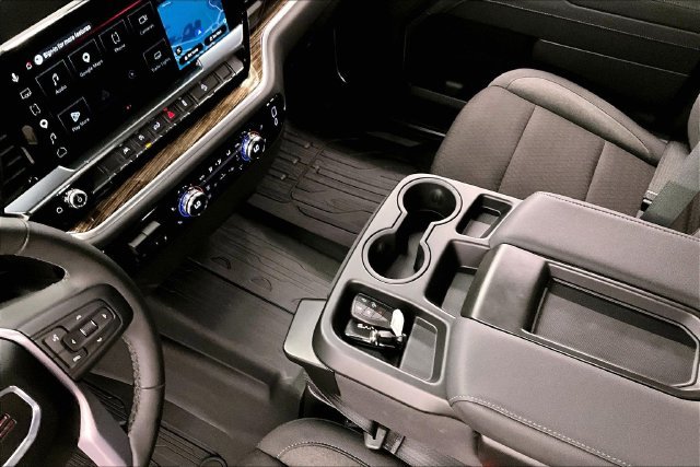 Used 2026 Summit White GMC SLE image 17