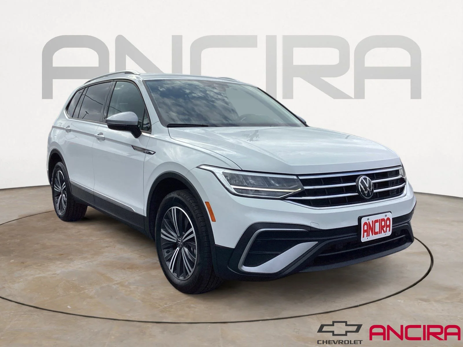 2024 Volkswagen Tiguan 2.0T Wolfsburg Edition 4Motion's photo