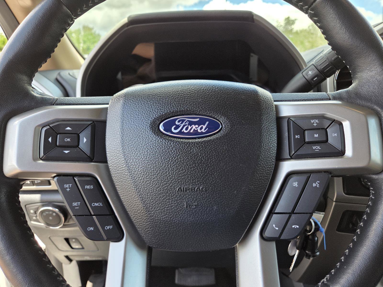 Used 2022 Oxford White Ford LARIAT image 24