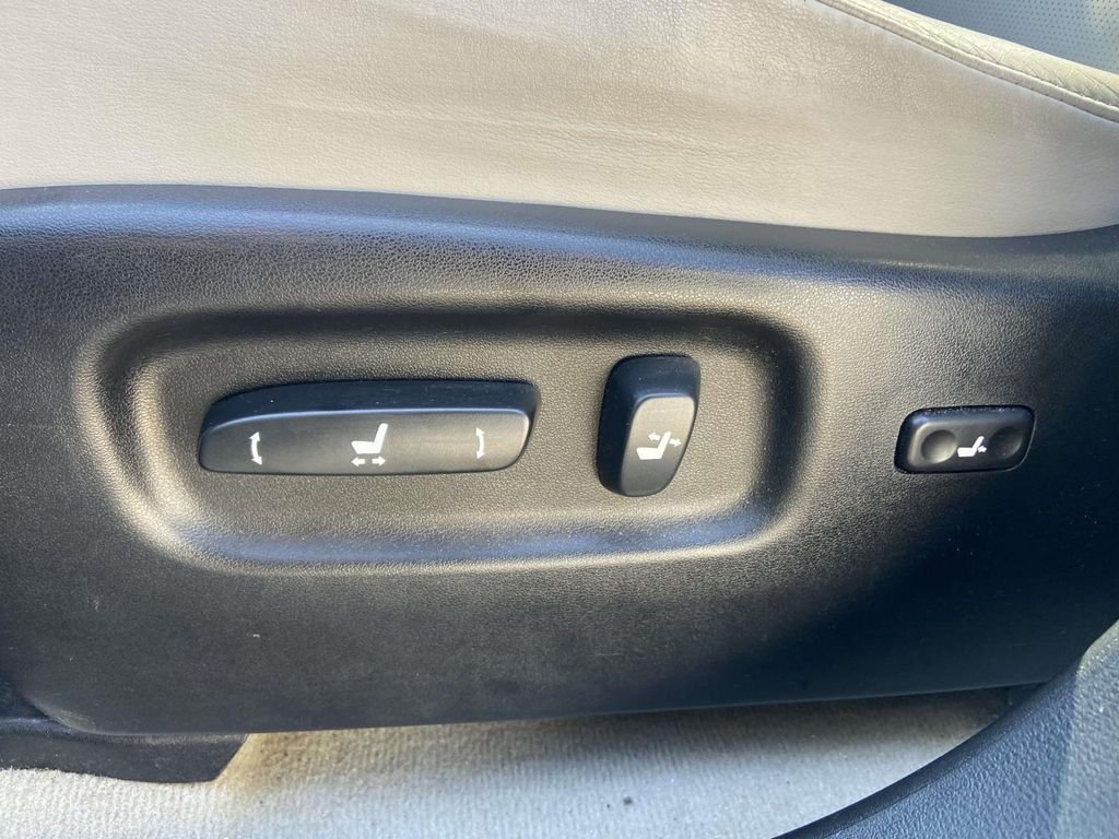 Used 2015 Gray Lexus 350 image 11