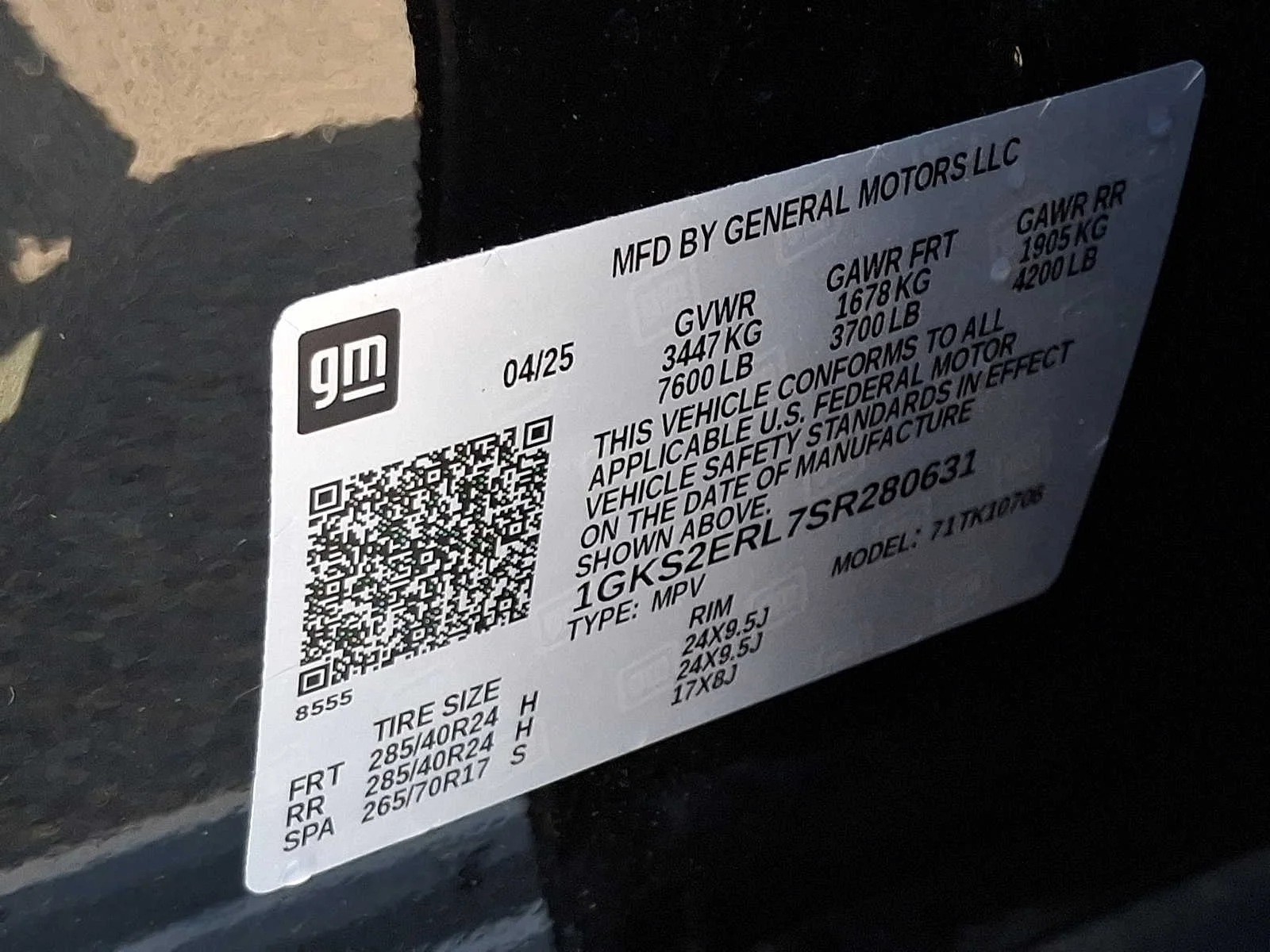 Used 2025 Onyx Black GMC Denali Ultimate image 26