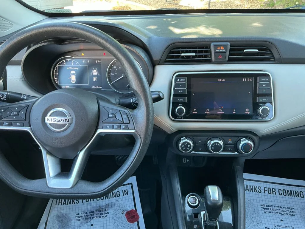Used 2020 Silver Nissan 1.6 SV image 14