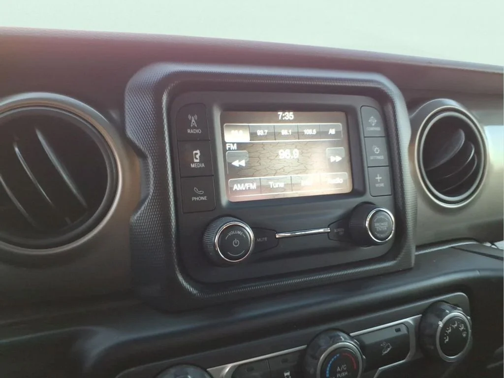Used 2019 Black Jeep Unlimited Sport image 25