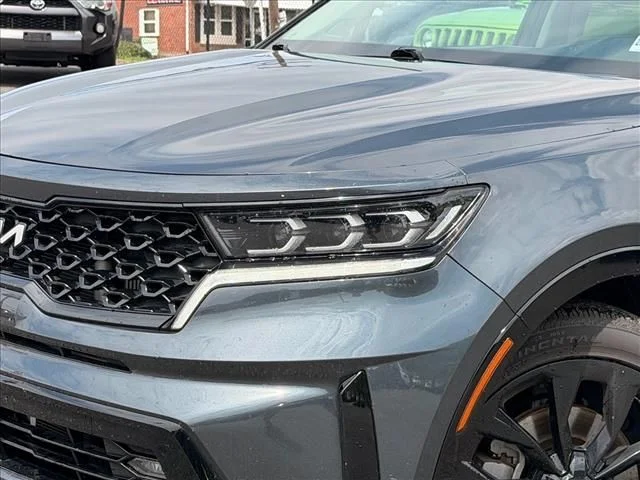 Used 2022 Gray Kia SX image 4