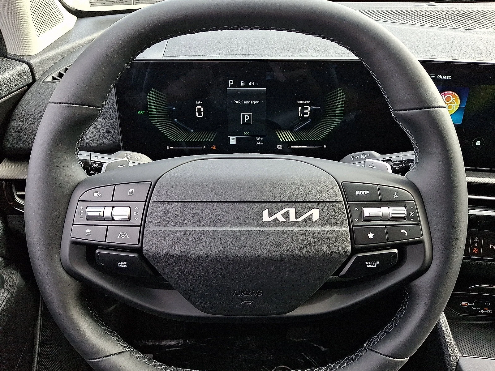 New 2027 White Kia S image 18