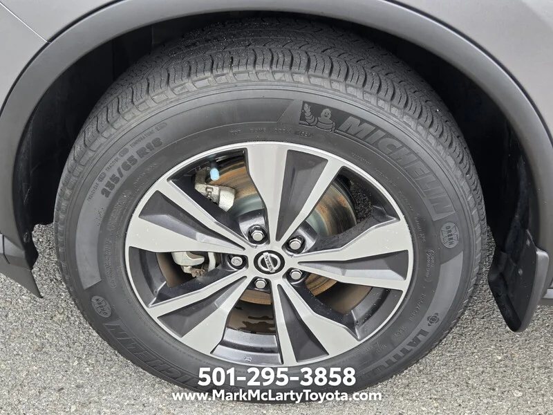 Used 2021 Gun Metallic NISSAN FWD SV image 16