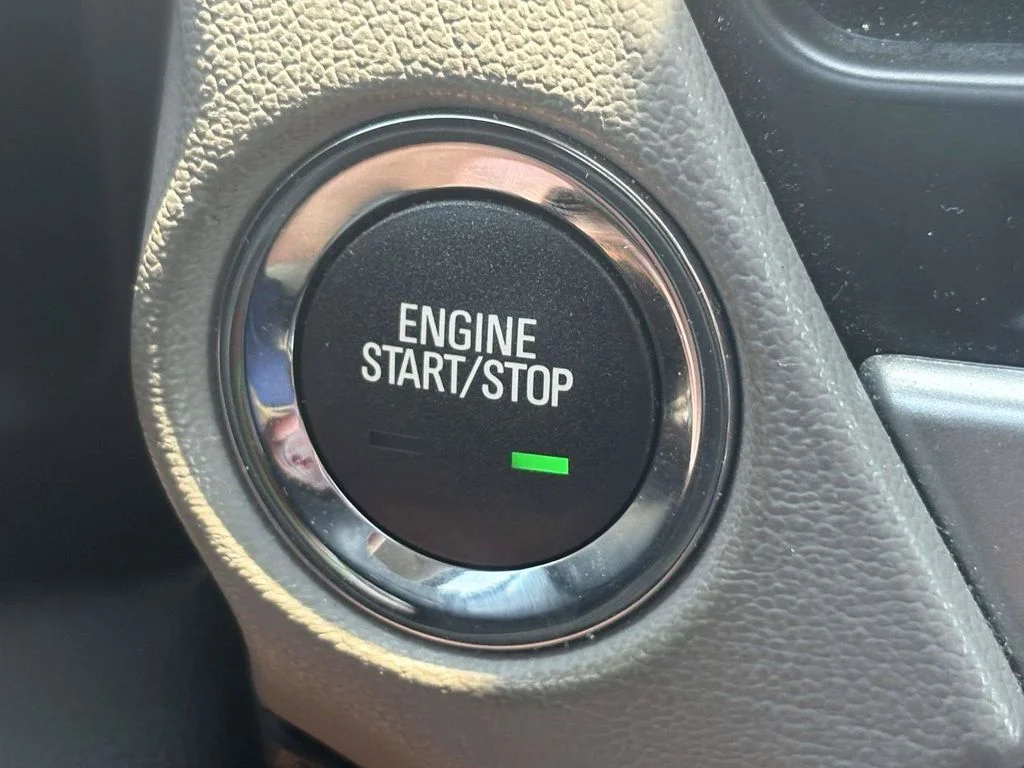 Used 2018 Silver Chevrolet LT image 37