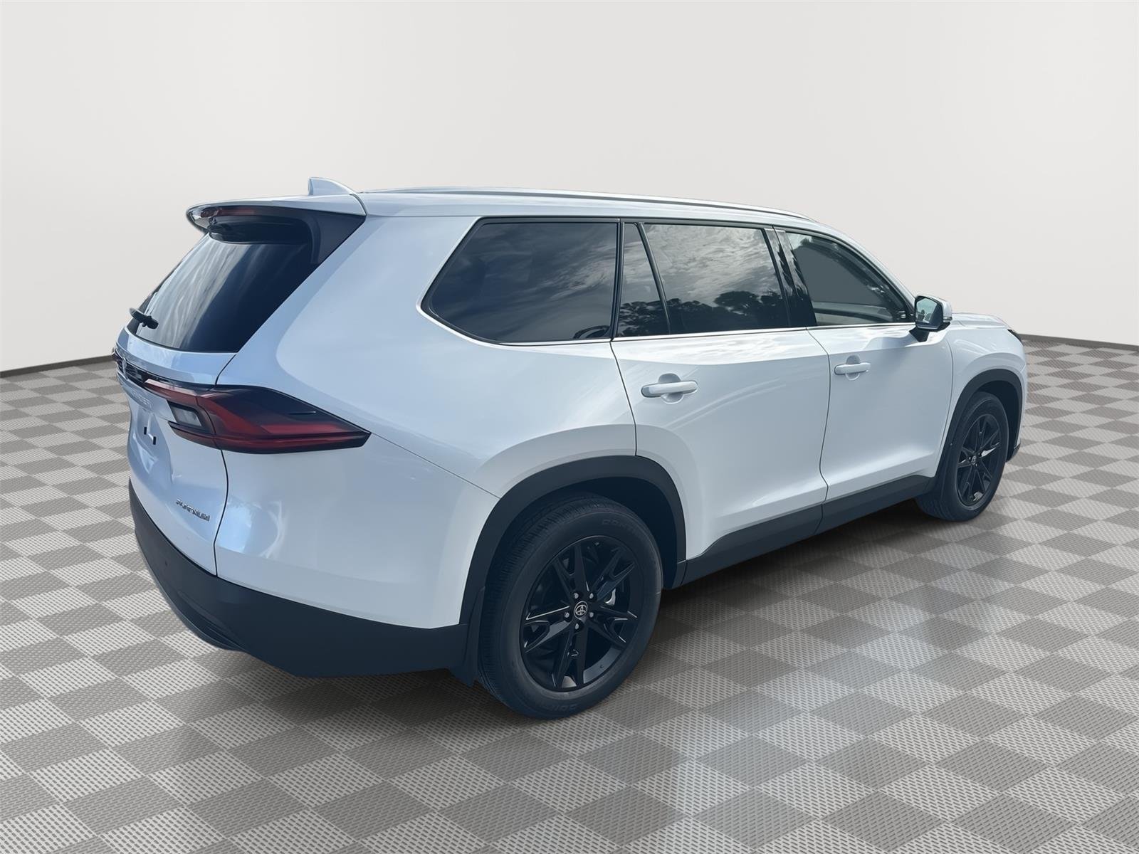 New 2026 Wind Chill Pearl <sup>1</sup> Toyota  Platinum image 5