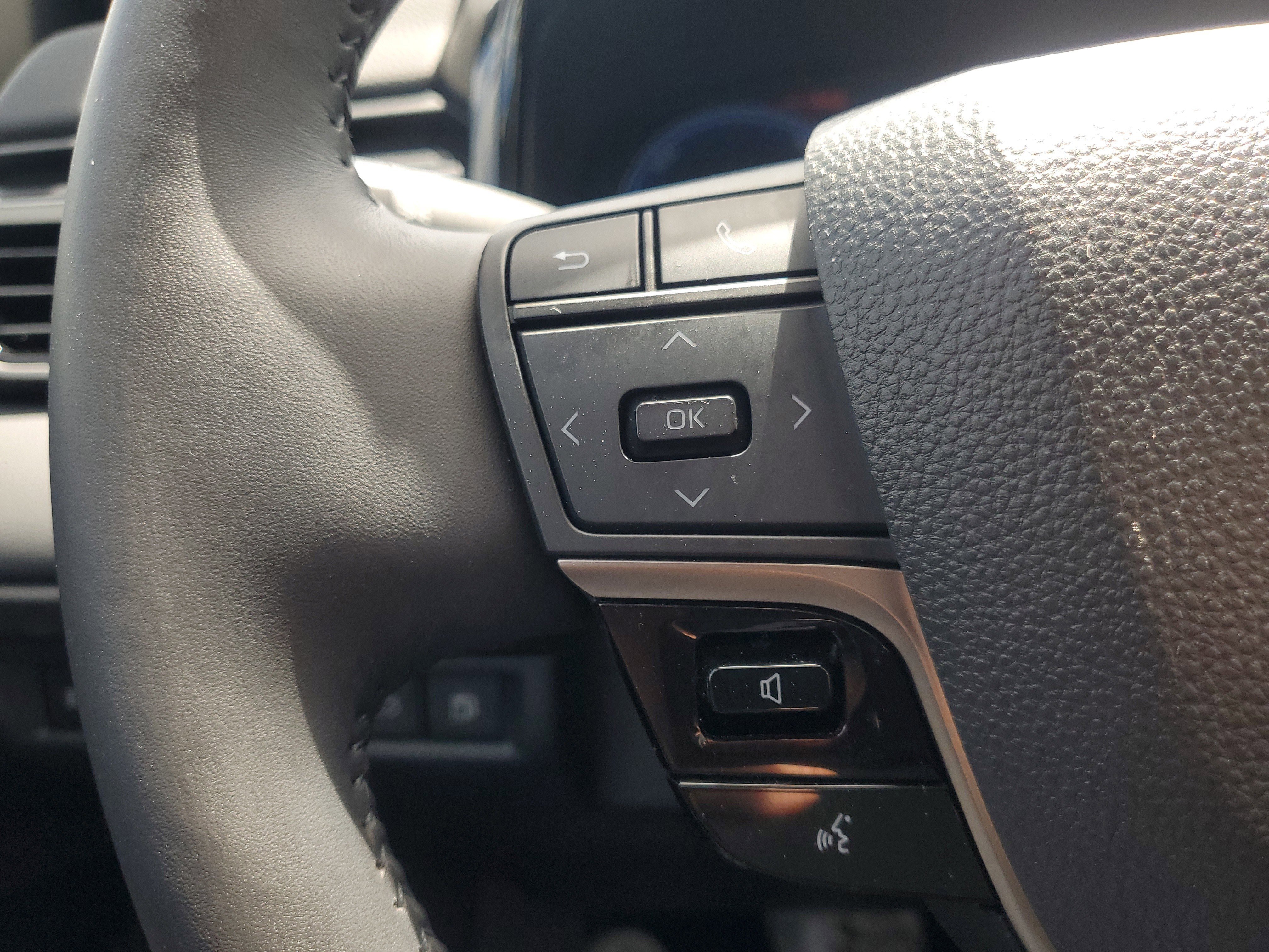 Certified Used 2025 Ocean Toyota XSE image 22