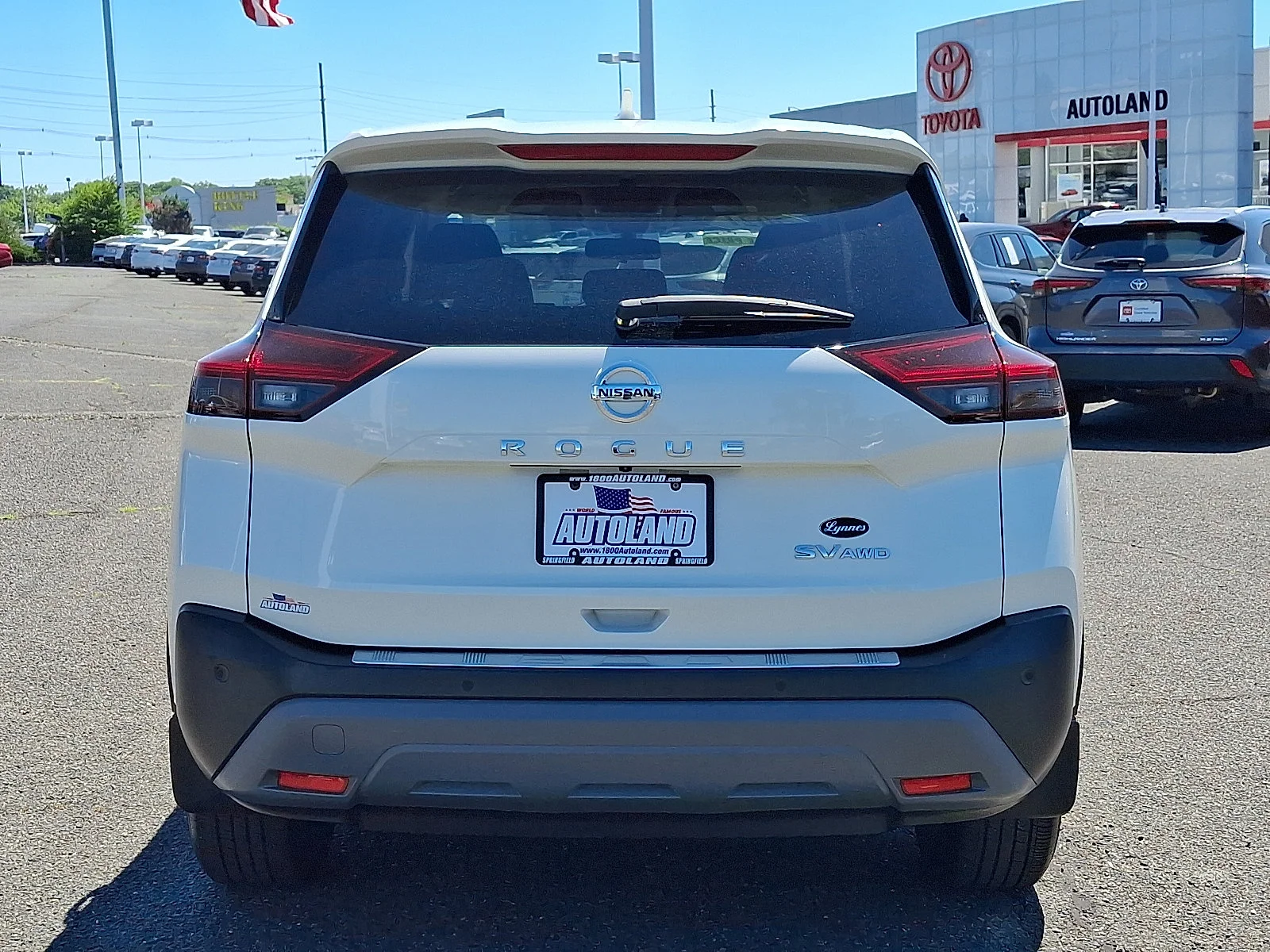 Used 2021 Pearl White Tricoat Nissan SV image 6