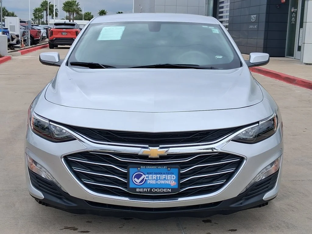 Used 2022 Chevrolet Malibu 1LT with VIN 1G1ZD5ST4NF102432 for sale in Edinburg, TX
