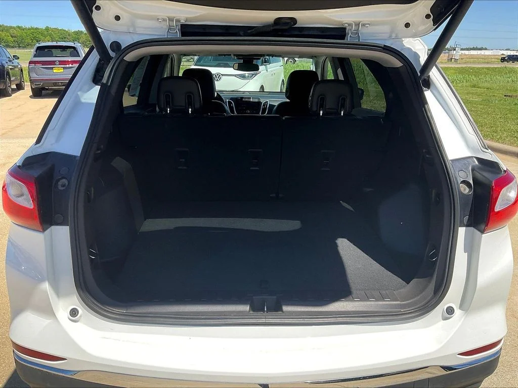 Used 2020 White Chevrolet Premier image 14