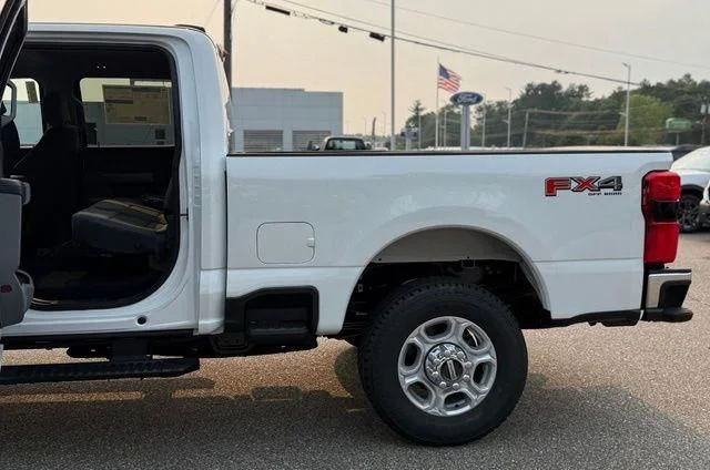 New 2026 White Ford XLT image 31