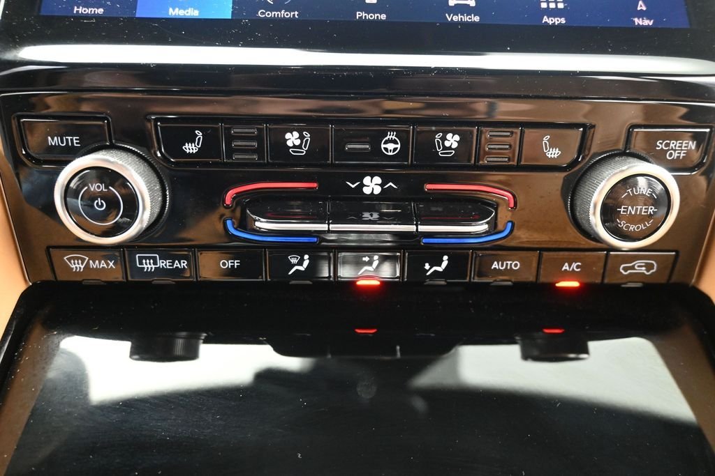 Used 2025 Red Jeep Summit Reserve image 26