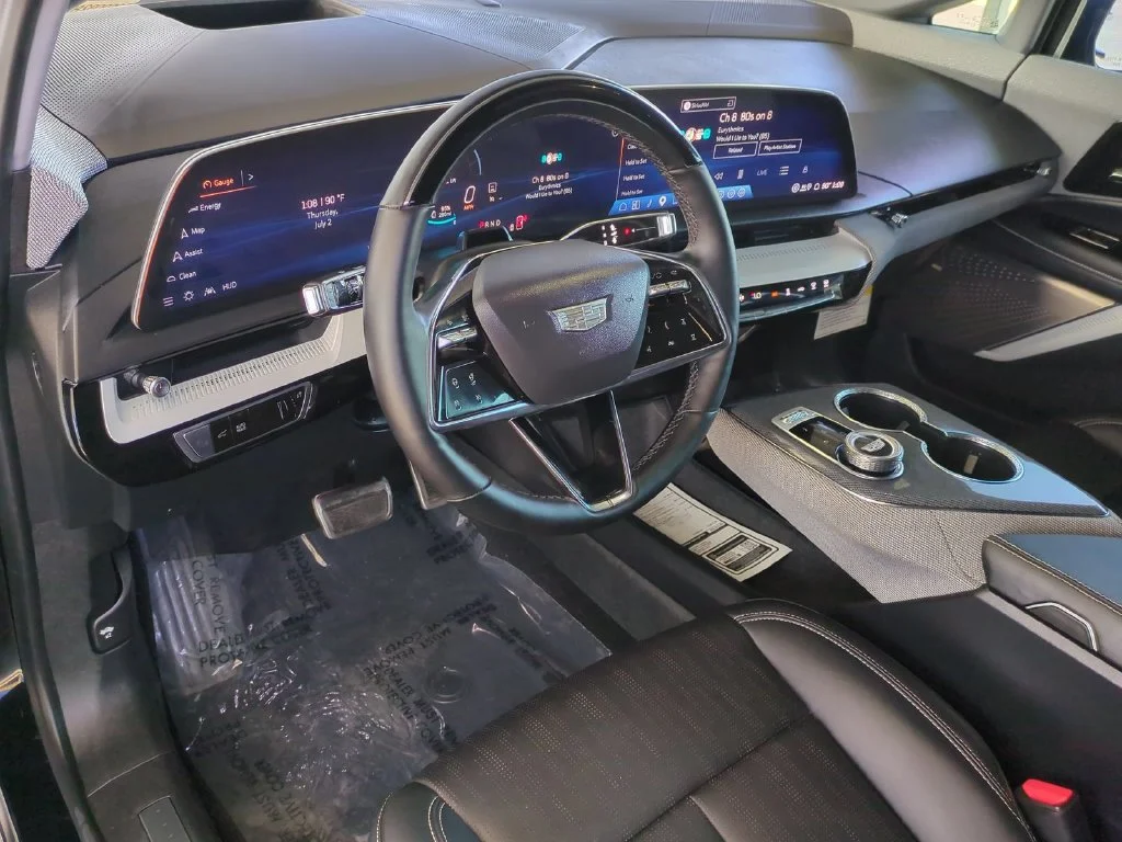 2026 Cadillac OPTIQ Premium Sport - Photo 11