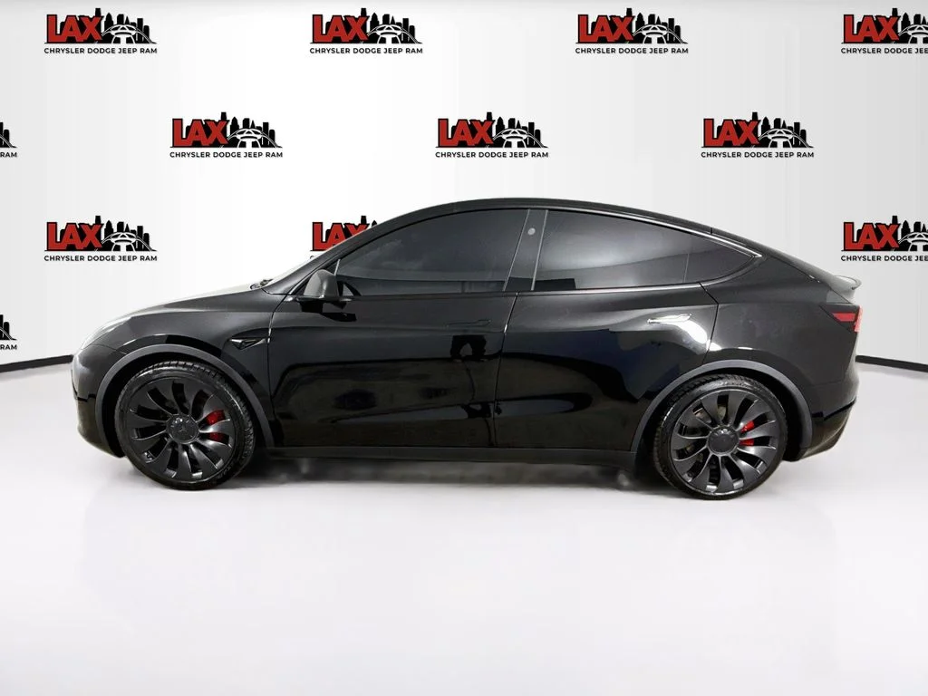 Used 2023 Black Tesla Performance image 3