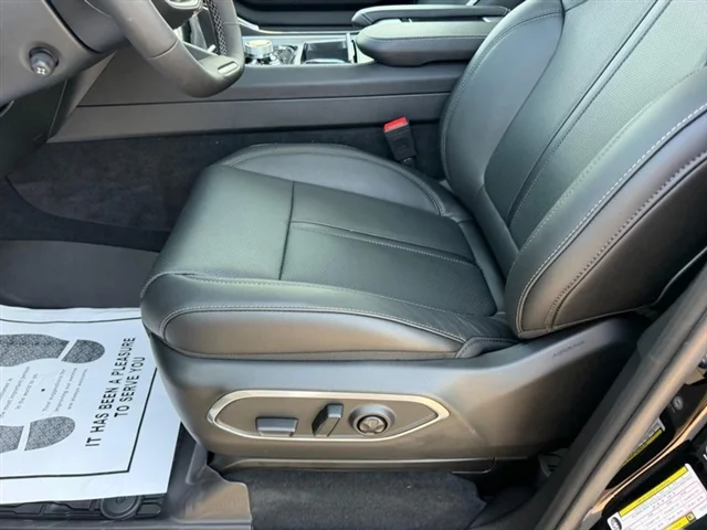 New 2026 High Gloss Black Jeep Upland image 23