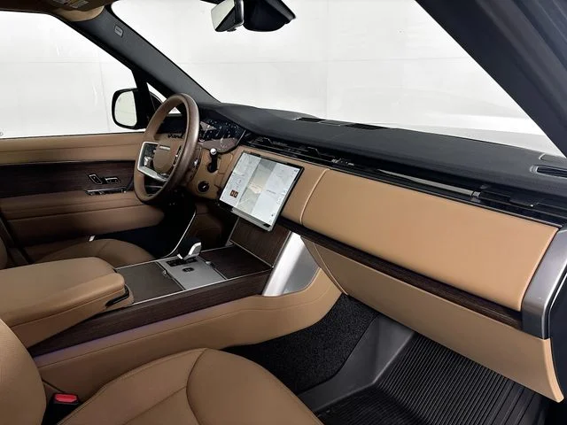 New 2026 Green Land Rover SE image 27