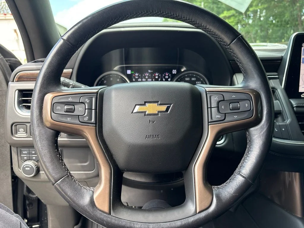 Used 2021 Black Chevrolet High Country image 10
