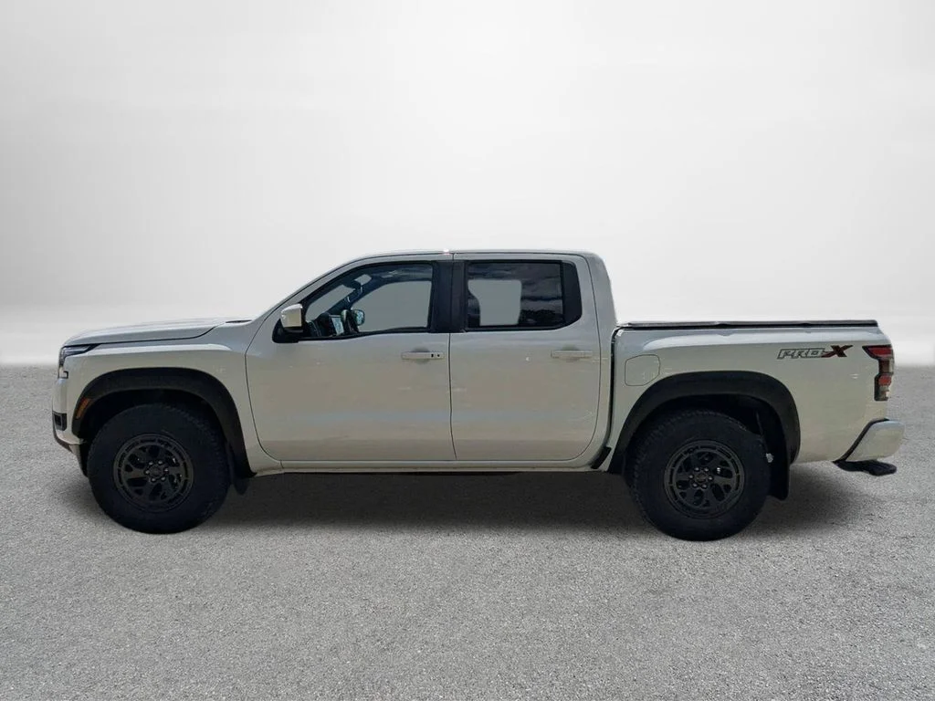 New 2026 White Nissan PRO-X image 6