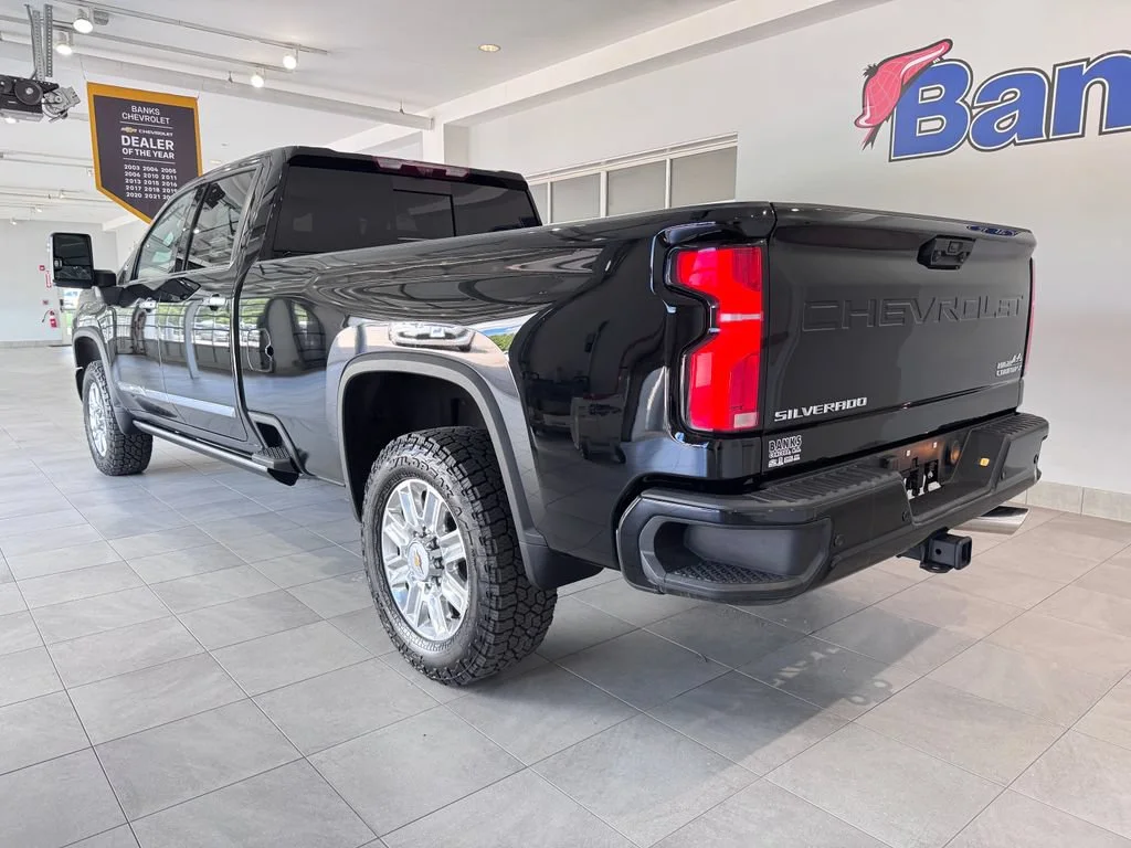 Certified Used 2025 Black Chevrolet High Country image 5